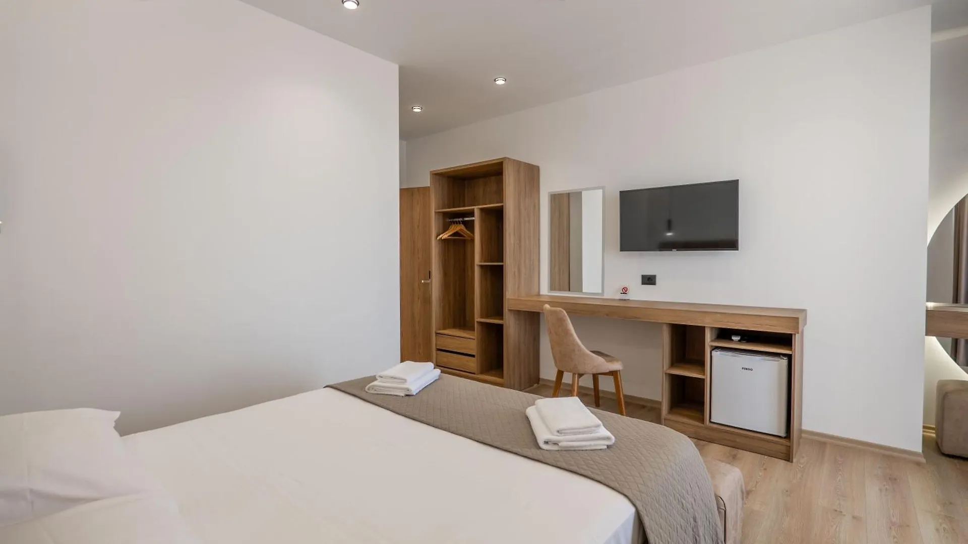 Keos Hotel Sarandë