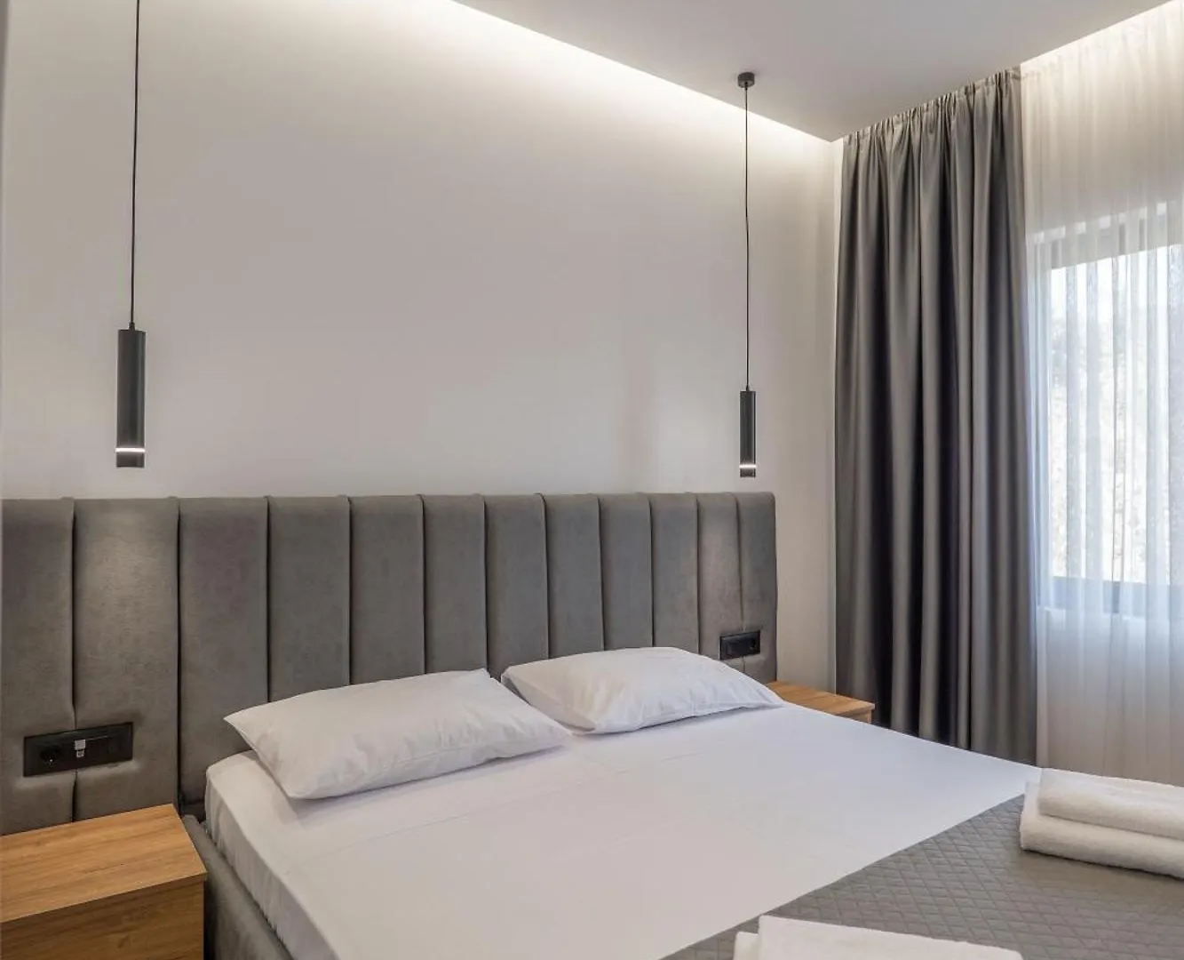 Keos Hotel Sarandë 3*,
