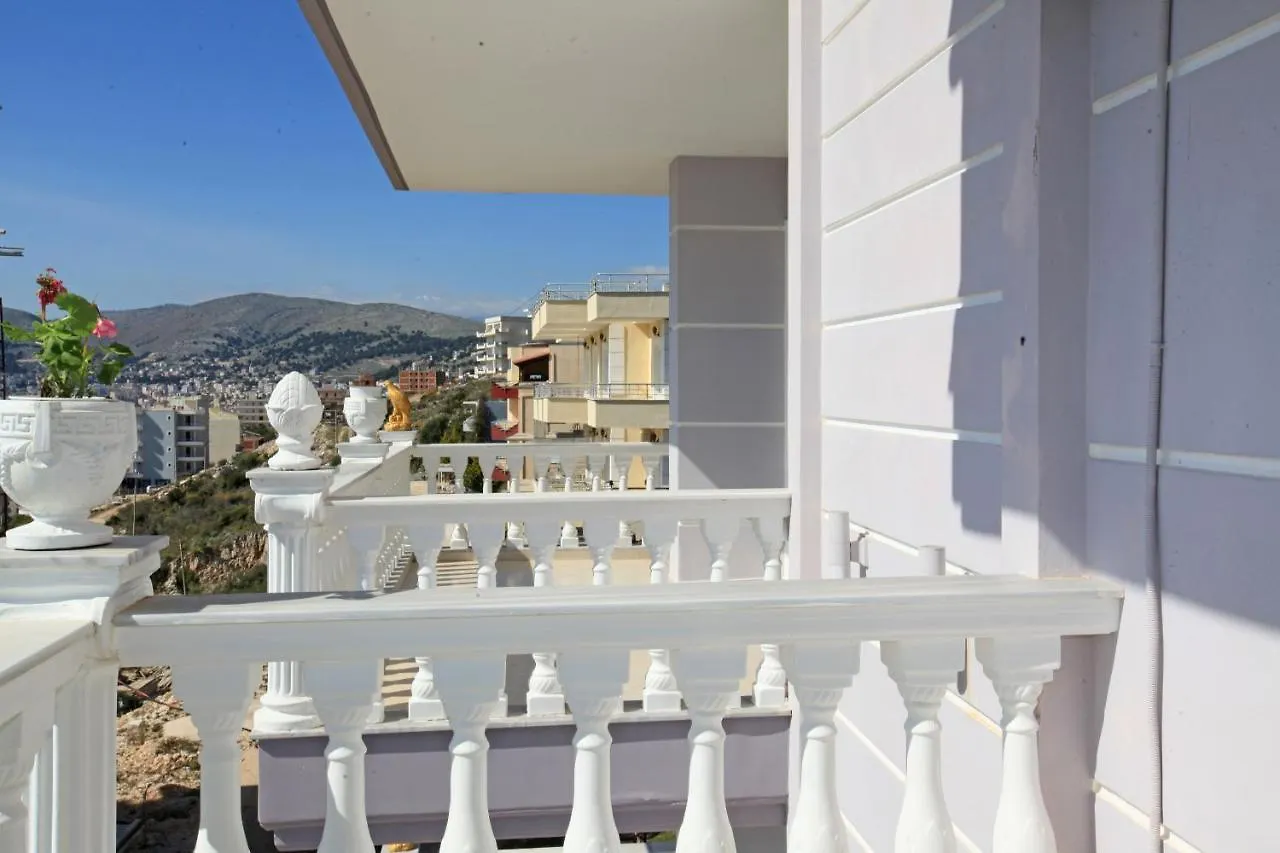 Keos Hotel Sarandë 3*,