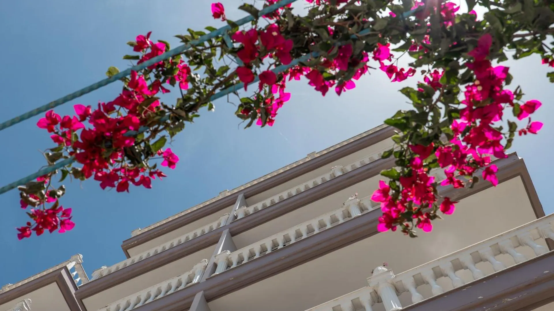 ***  Keos Hotel Sarandë Albania